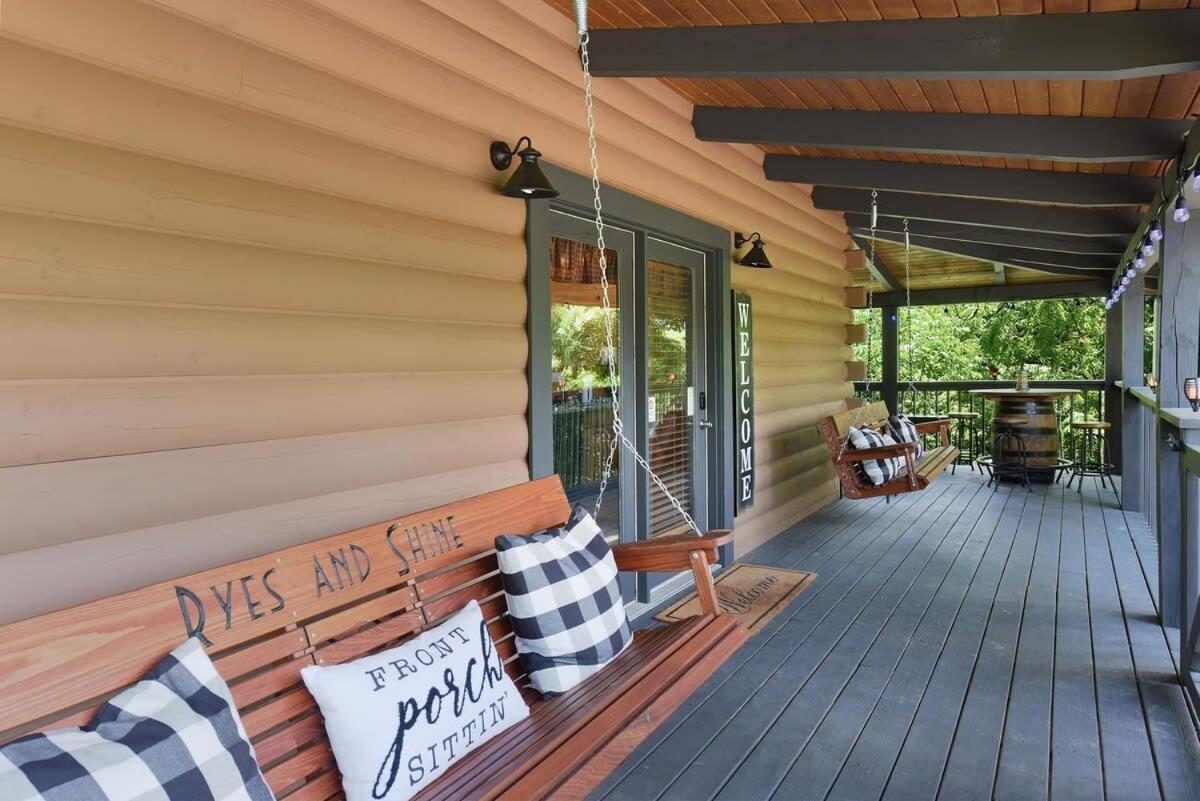 Ryes And Shine Bootlegger'S Cabin! Hot Tub* Pool* Arcade* Billiards *Ev * Pet Friendly Sevierville Dış mekan fotoğraf