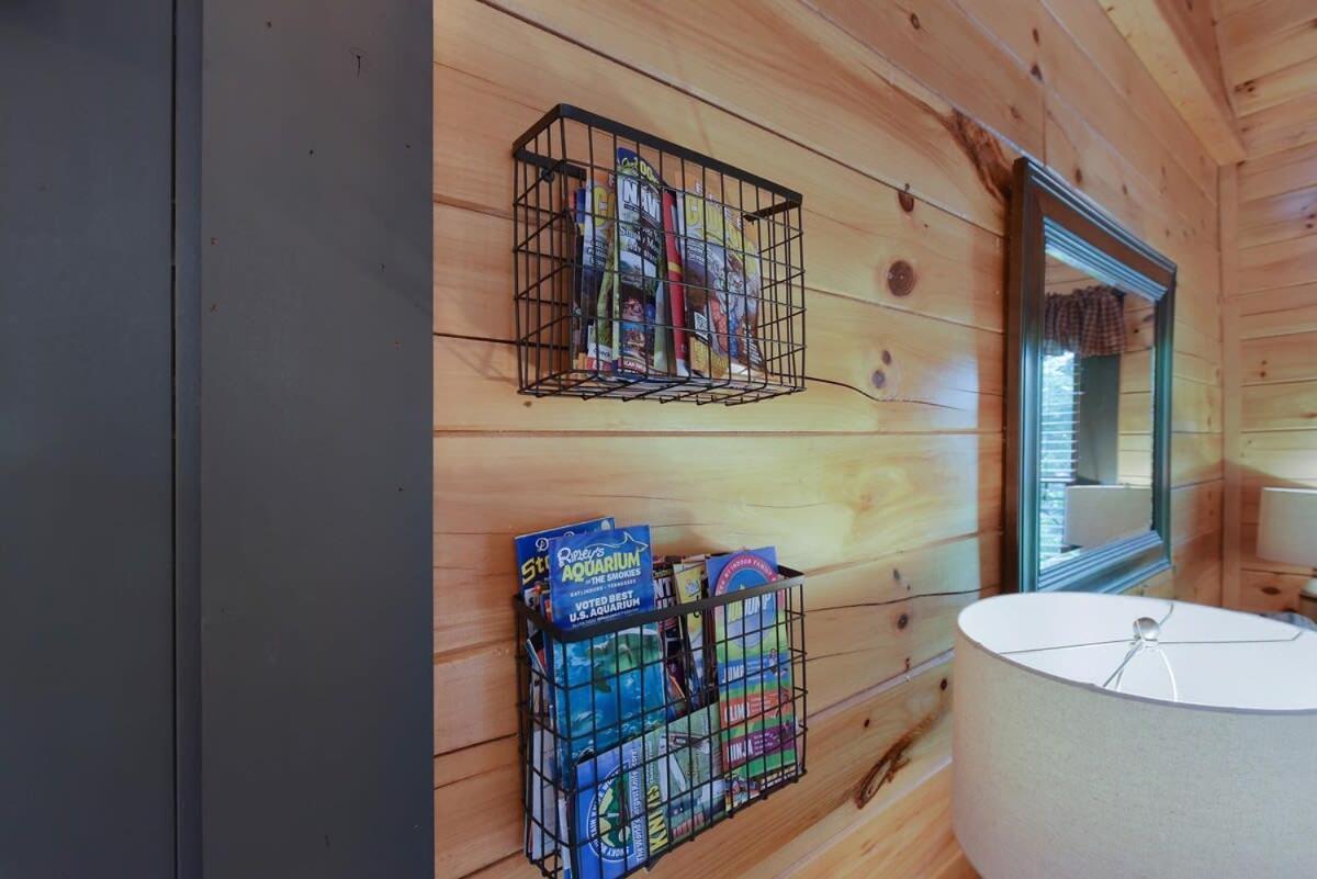 Ryes And Shine Bootlegger'S Cabin! Hot Tub* Pool* Arcade* Billiards *Ev * Pet Friendly Sevierville Dış mekan fotoğraf