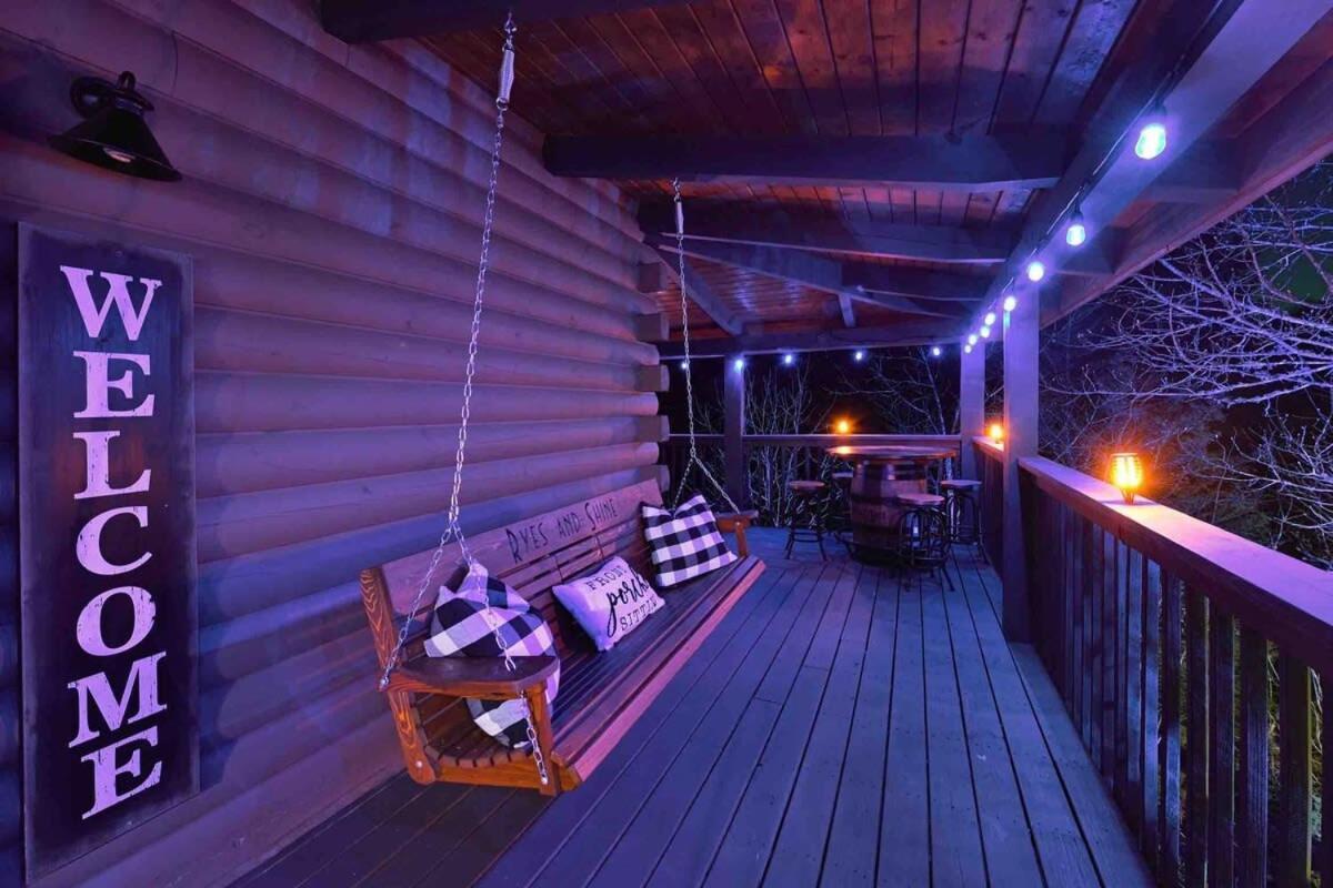 Ryes And Shine Bootlegger'S Cabin! Hot Tub* Pool* Arcade* Billiards *Ev * Pet Friendly Sevierville Dış mekan fotoğraf