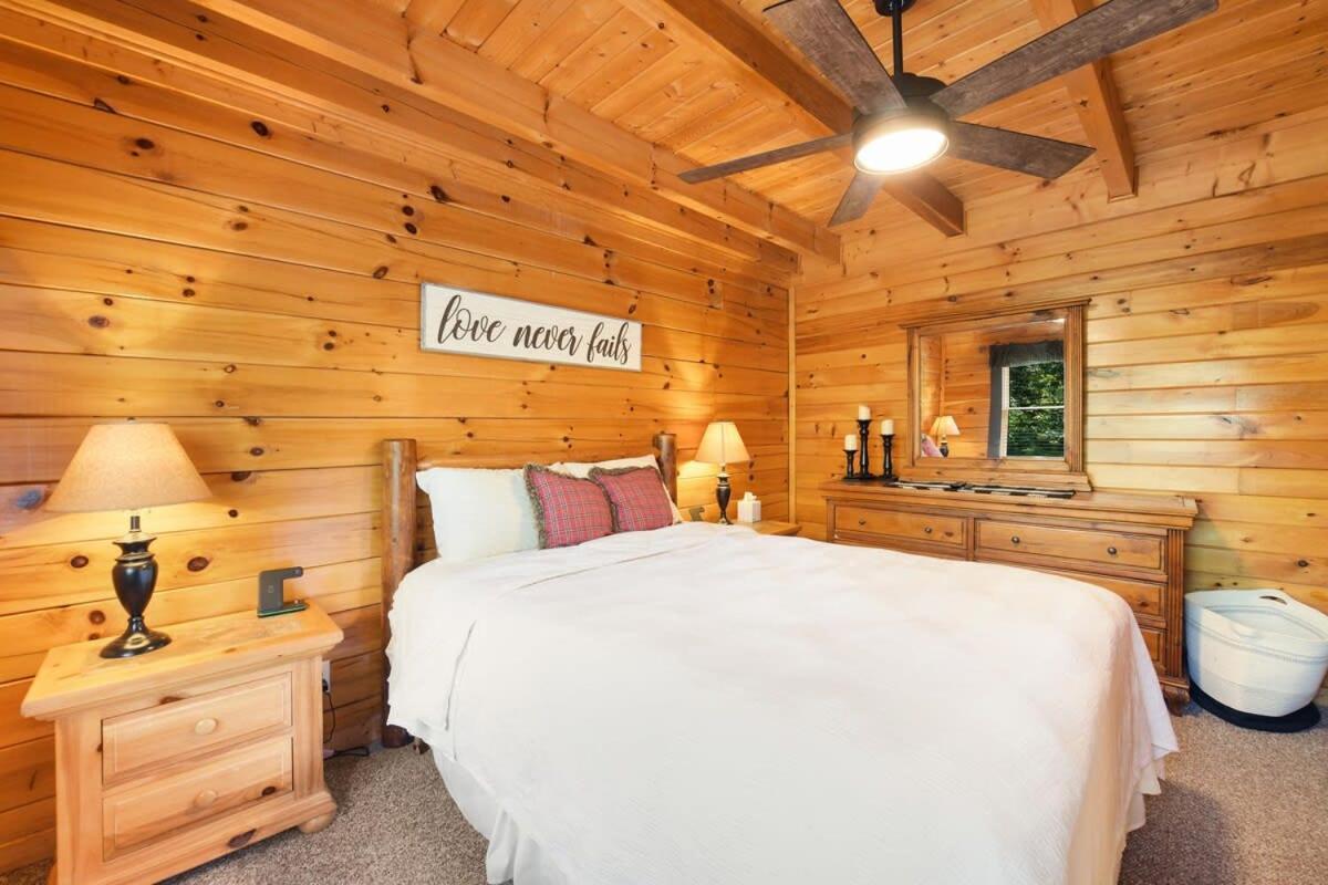 Ryes And Shine Bootlegger'S Cabin! Hot Tub* Pool* Arcade* Billiards *Ev * Pet Friendly Sevierville Dış mekan fotoğraf