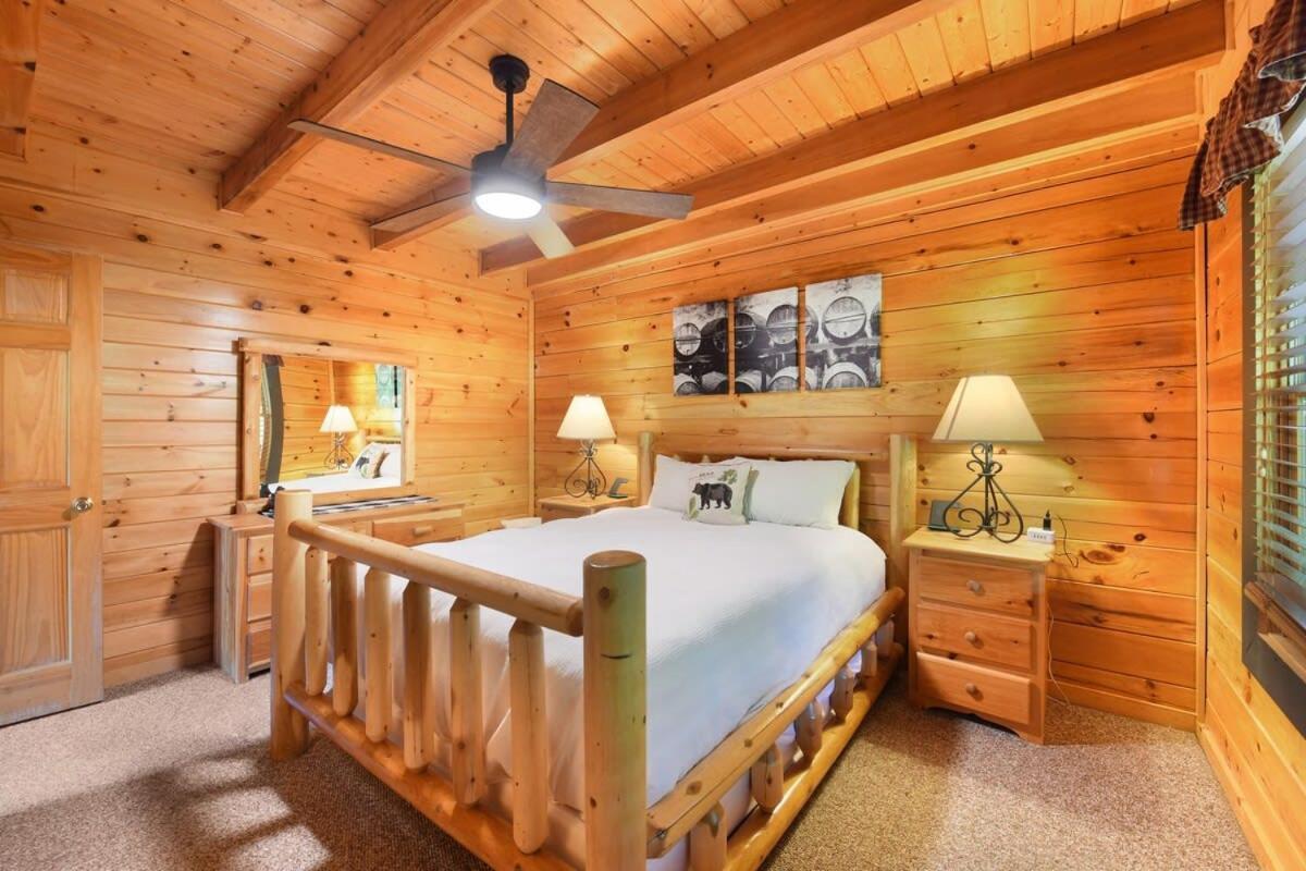 Ryes And Shine Bootlegger'S Cabin! Hot Tub* Pool* Arcade* Billiards *Ev * Pet Friendly Sevierville Dış mekan fotoğraf